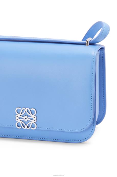 Loewe mujer bolso goya pequeño en piel de becerro de seda LP64508 azul celestino