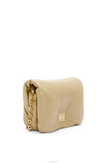Loewe mujer bolso puffer goya de napa de cordero brillante LP64386 arcilla verde