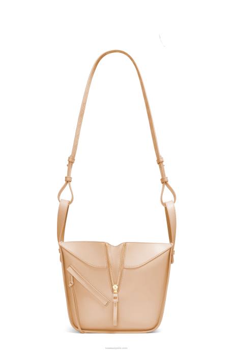 Loewe mujer Bolso compacto hamaca de piel de becerro satinada LP64432 desnudo