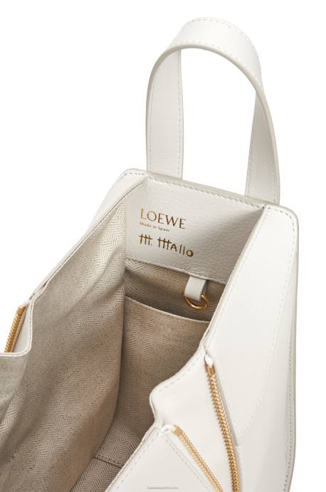 Loewe mujer Bolso compacto maruja mallo hammock de piel de becerro clásica LP64339 blanco suave