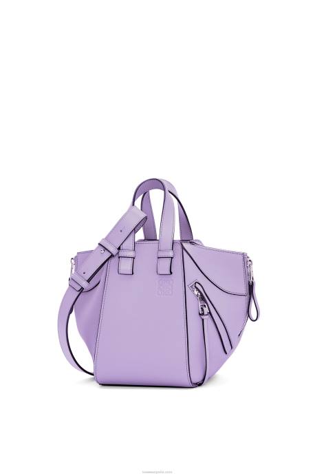 Loewe mujer bolso hamaca compacto de suave piel de becerro graneada LP64406 malva claro