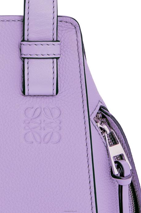 Loewe mujer bolso hamaca compacto de suave piel de becerro graneada LP64406 malva claro