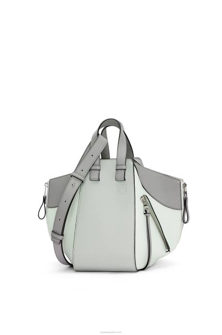 Loewe mujer bolso hamaca pequeño de piel de becerro clásica LP64433 gris ceniza/celadón claro