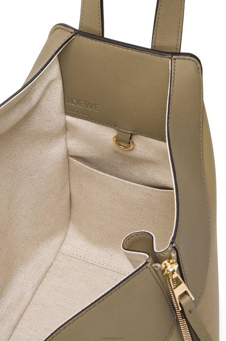 Loewe mujer bolso hamaca pequeño de piel de becerro clásica LP64440 verde arcilla/beige empolvado