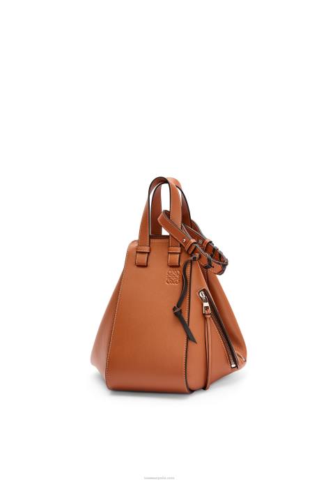 Loewe mujer bolso hamaca pequeño de piel de becerro clásica LP64469 broncearse