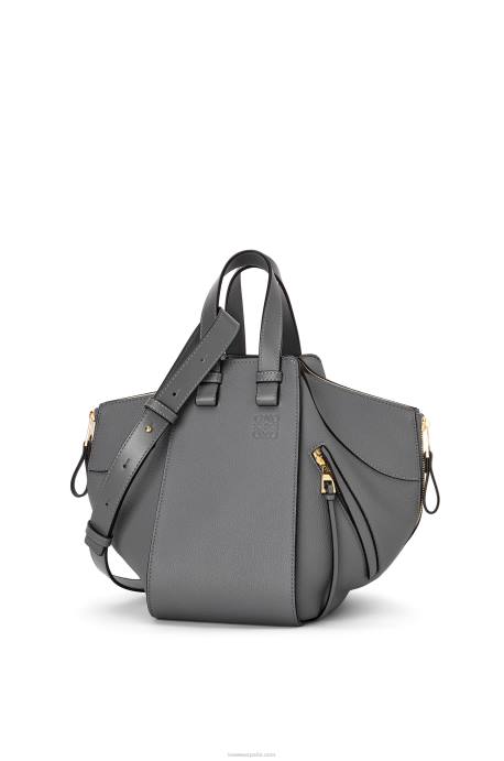 Loewe mujer bolso hamaca pequeño de suave piel de becerro graneada LP64502 gris asfalto