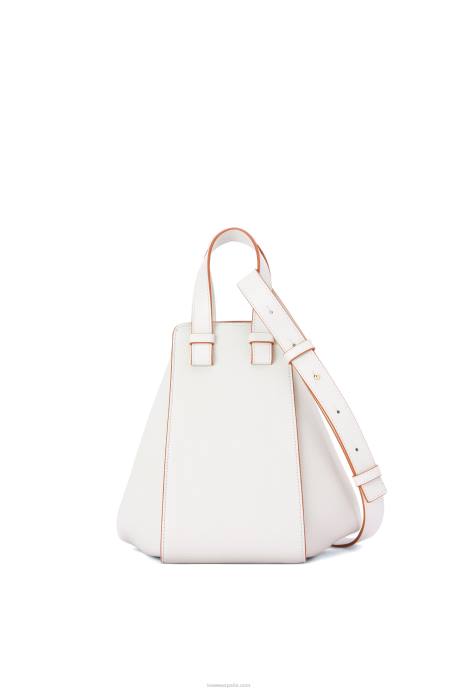 Loewe mujer bolso hamaca pequeño de suave piel de becerro graneada LP64503 blanco suave