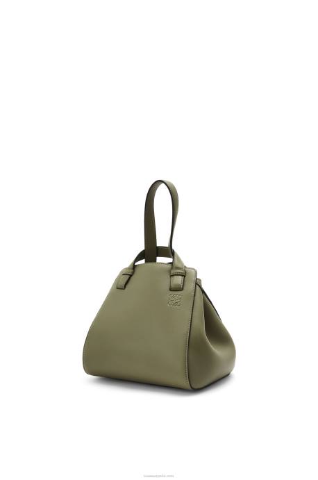 Loewe mujer bolso hammock nugget de napa de becerro LP64519 aguacate verde