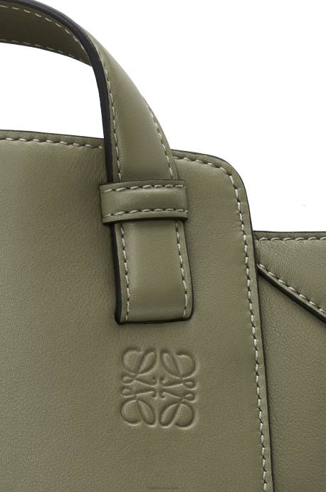 Loewe mujer bolso hammock nugget de napa de becerro LP64519 aguacate verde