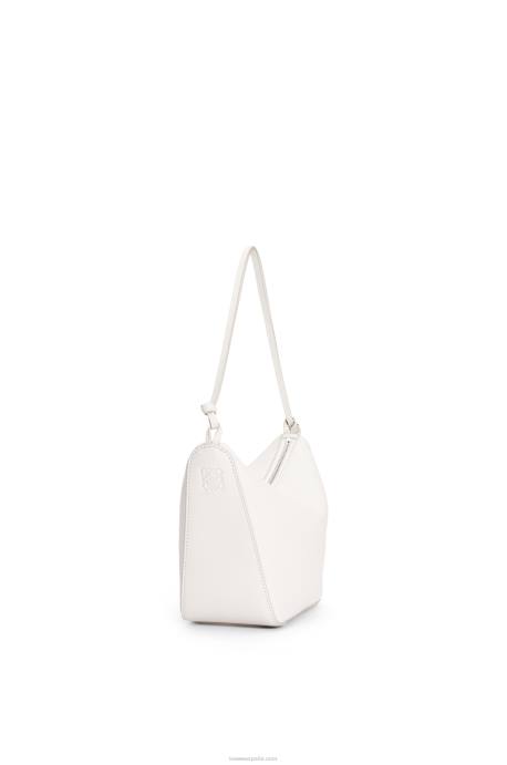Loewe mujer bolso hobo mini hammock de piel de becerro clásica LP64324 blanco suave