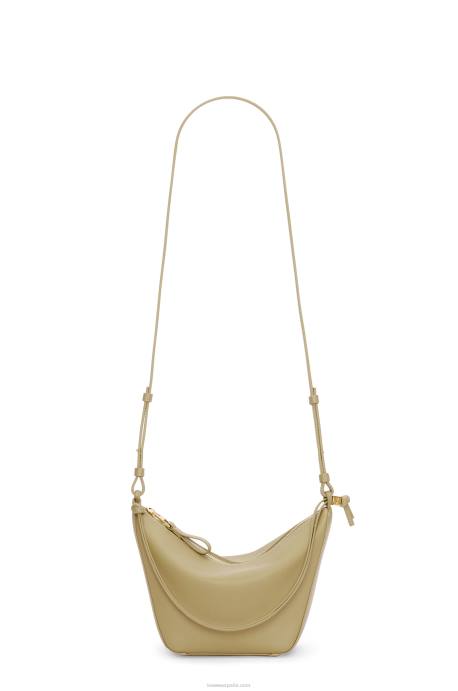 Loewe mujer bolso hobo mini hammock de piel de becerro clásica LP64325 arcilla verde