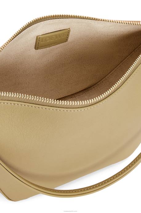 Loewe mujer bolso hobo mini hammock de piel de becerro clásica LP64325 arcilla verde
