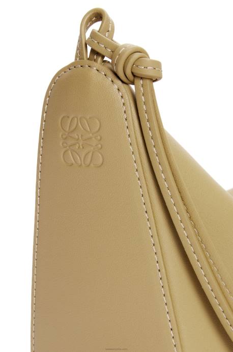 Loewe mujer bolso hobo mini hammock de piel de becerro clásica LP64325 arcilla verde