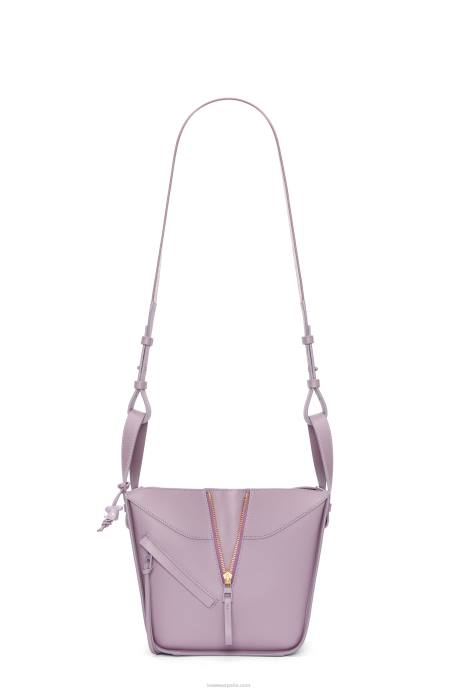 Loewe mujer hamaca compacta de piel de becerro satinada LP64312 glaseado de berenjena pálido