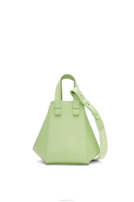 Loewe mujer hamaca compacta de piel de becerro satinada LP64408 esmalte verde lima