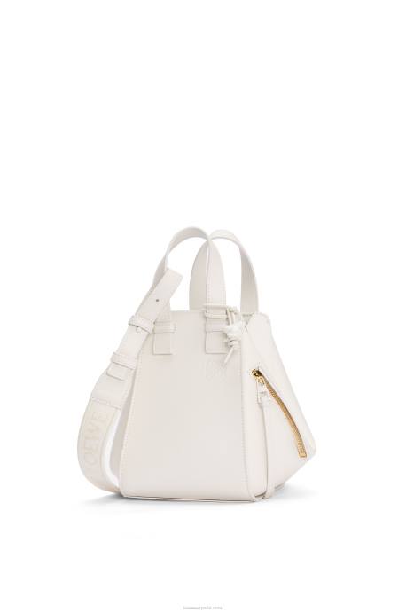 Loewe mujer hamaca compacta de piel de becerro satinada LP64462 esmalte blanco