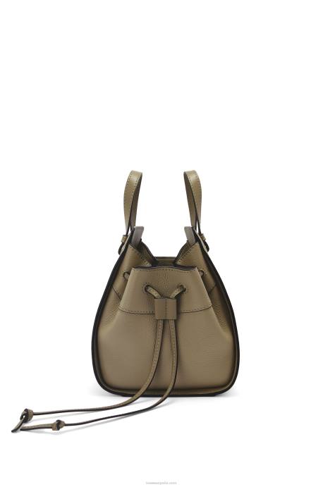 Loewe mujer mini hamaca con cordón de suave piel de becerro granulada LP64241 verde laurel