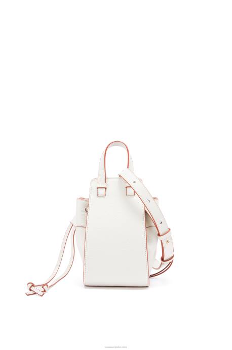 Loewe mujer mini hamaca con cordón de suave piel de becerro granulada LP64313 blanco suave
