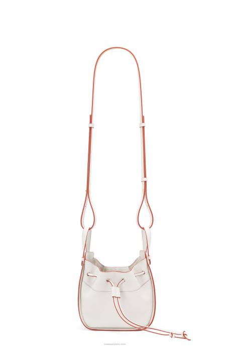 Loewe mujer mini hamaca con cordón de suave piel de becerro granulada LP64313 blanco suave