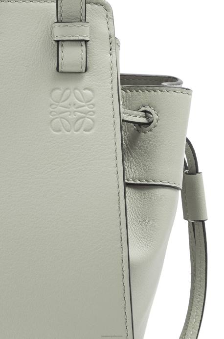 Loewe mujer mini hamaca con cordón en piel de becerro clásica LP64290 gris ceniza