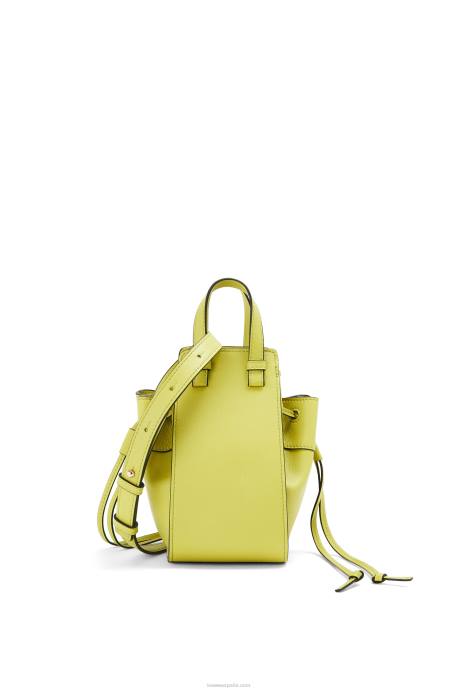 Loewe mujer mini hamaca con cordón en piel de becerro clásica LP64297 amarillo lima