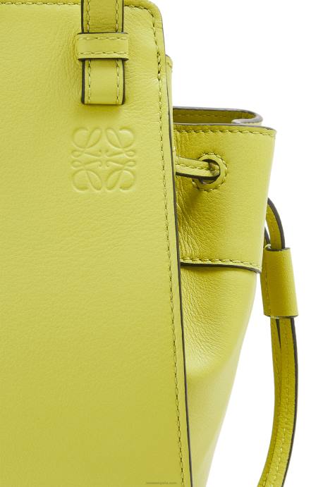Loewe mujer mini hamaca con cordón en piel de becerro clásica LP64297 amarillo lima