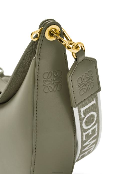 Loewe mujer Bolso luna pequeño de piel de becerro satinada y jacquard LP64474 aguacate verde