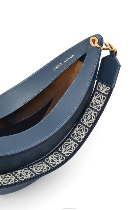 Loewe mujer bolso luna de piel de becerro satinada y jacquard LP64483 azul ónix