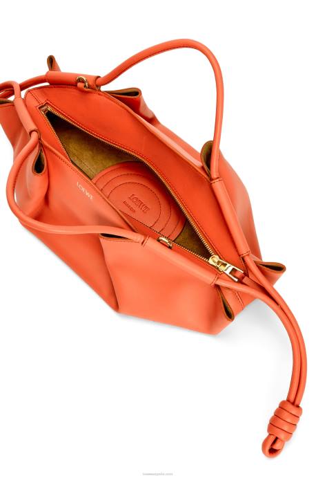Loewe mujer bolso paseo pequeño de piel de becerro napa brillante LP64349 amanecer naranja