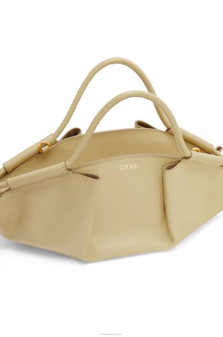 Loewe mujer bolso paseo pequeño de piel de becerro napa brillante LP64350 arcilla verde