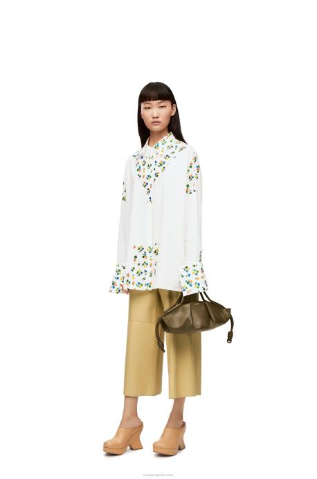 Loewe mujer bolso paseo pequeño de piel de becerro napa brillante LP64353 verde caqui oscuro