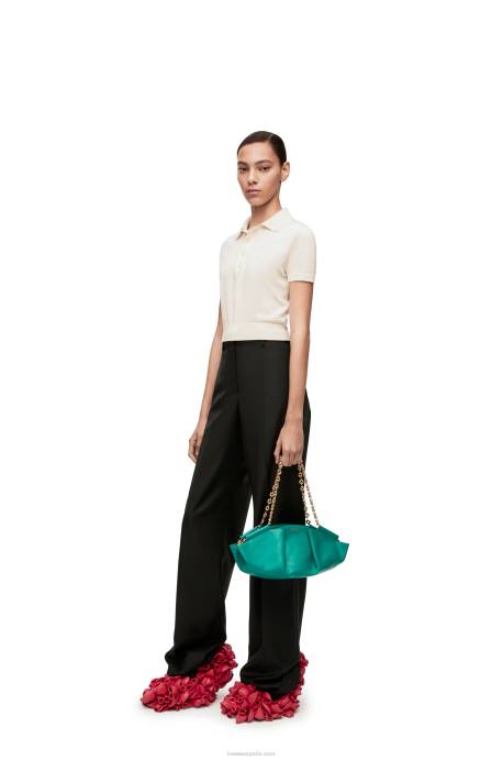 Loewe mujer bolso paseo pequeño de piel de becerro napa brillante con cadena LP64403 verde esmeralda