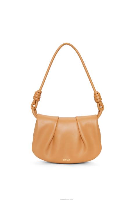 Loewe mujer bolso satchel paseo de piel de becerro napa brillante LP64334 cálido desierto