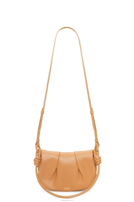 Loewe mujer bolso satchel paseo de piel de becerro napa brillante LP64334 cálido desierto