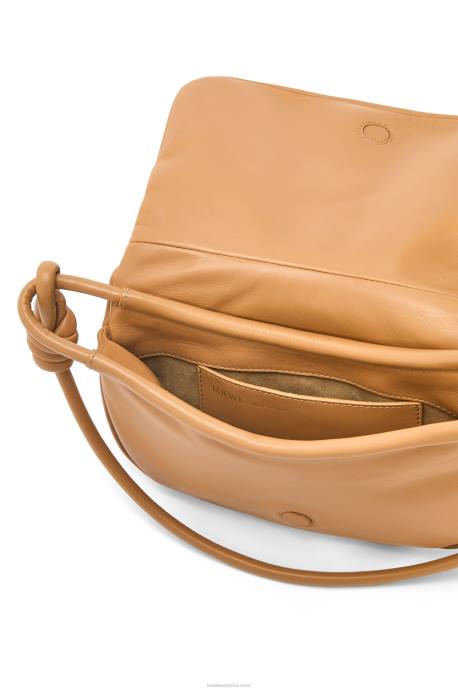 Loewe mujer bolso satchel paseo de piel de becerro napa brillante LP64334 cálido desierto