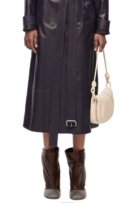 Loewe mujer bolso satchel paseo de piel de becerro napa brillante LP64336 angora