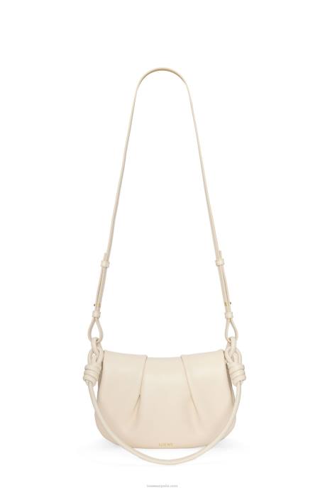 Loewe mujer bolso satchel paseo de piel de becerro napa brillante LP64336 angora