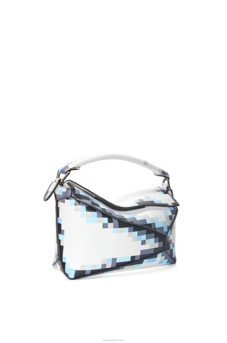 Loewe mujer bolso pequeño con borde de rompecabezas pixelado de piel de becerro satinada LP64395 blanco
