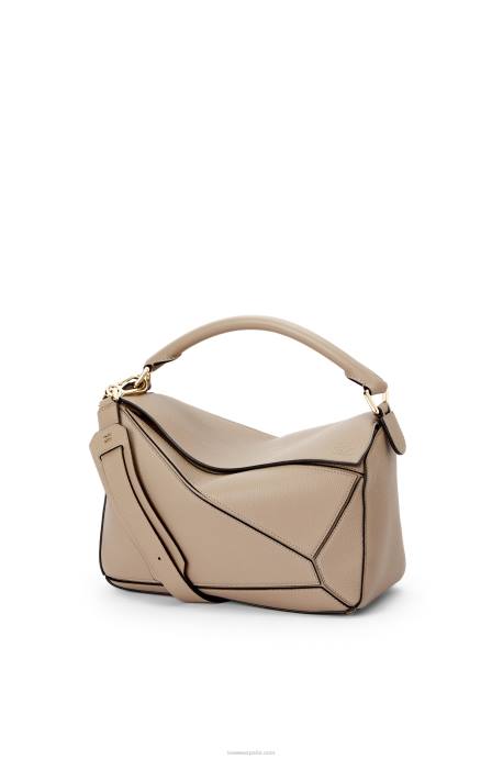 Loewe mujer bolso puzzle de suave piel de becerro graneada LP64409 arena