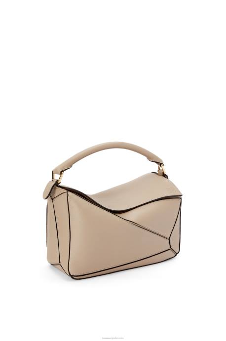 Loewe mujer bolso puzzle de suave piel de becerro graneada LP64409 arena