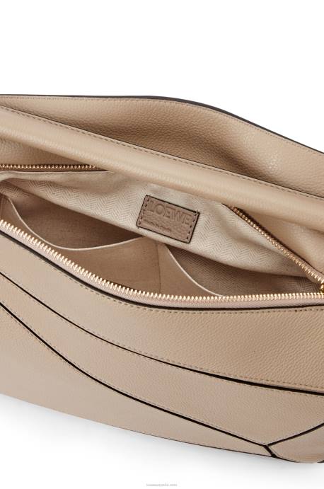 Loewe mujer bolso puzzle de suave piel de becerro graneada LP64409 arena