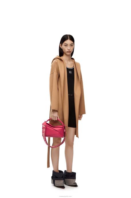 Loewe mujer bolso puzzle edge pequeño de piel de becerro satinada LP64436 esmalte rojo rubí