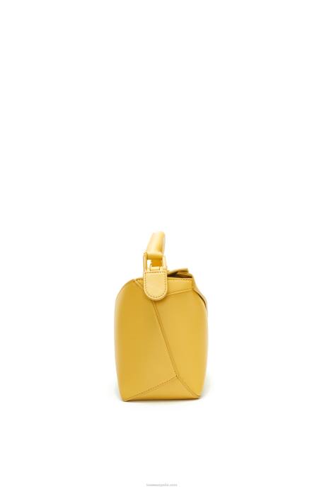 Loewe mujer bolso puzzle edge pequeño de piel de becerro satinada LP64530 glaseado amarillo pálido
