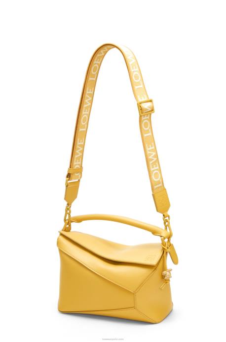 Loewe mujer bolso puzzle edge pequeño de piel de becerro satinada LP64530 glaseado amarillo pálido