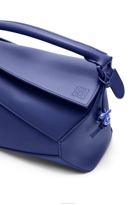Loewe mujer bolso puzzle edge pequeño de piel de becerro satinada LP64531 glaseado de color morado oscuro
