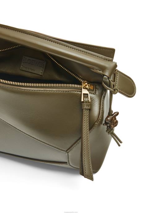 Loewe mujer bolso puzzle edge pequeño de piel de becerro satinada LP64536 glaseado de polvo de té