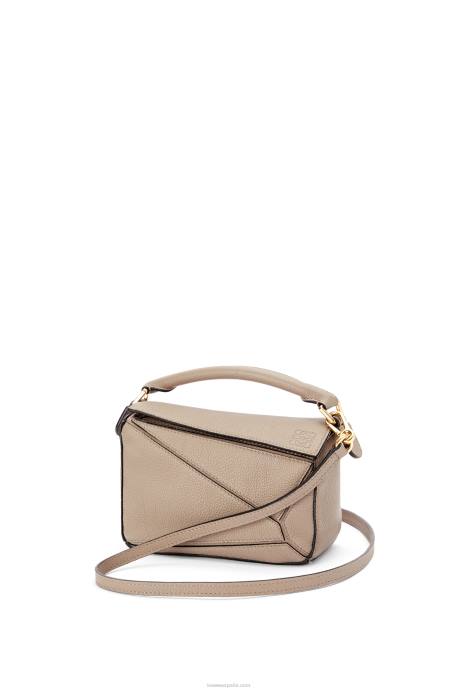 Loewe mujer bolso puzzle mini de suave piel de becerro granulada LP64220 arena