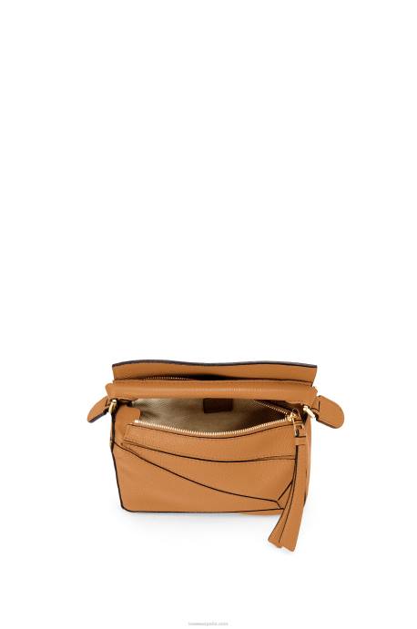 Loewe mujer bolso puzzle mini de suave piel de becerro granulada LP64299 caramelo ligero