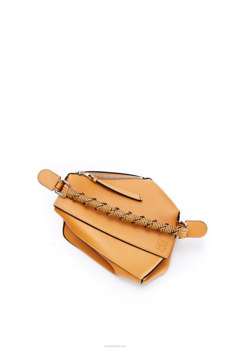 Loewe mujer bolso puzzle pequeño de napa de becerro LP64517 cálido desierto