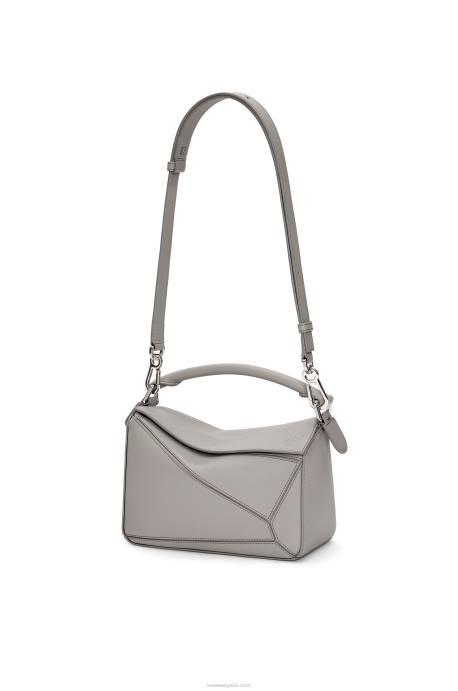 Loewe mujer bolso puzzle pequeño de piel de becerro clásica LP64537 Perla gris